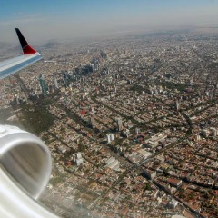Flying-into-Mexico-City