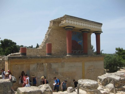 Carleton Greek and Roman Studies students in Knossos, Crete.